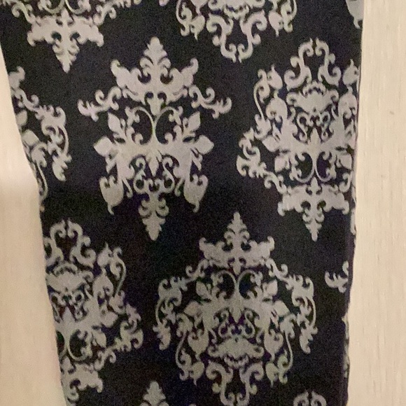 LUSHOUS pants. - Picture 3 of 8